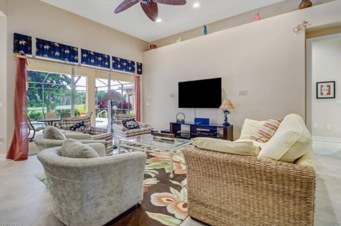 6757 Bent Grass Dr, Naples FL  34113-2630 exterior