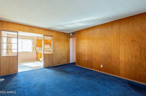 1221 Cinnabar Ave, Phoenix, AZ 85020-1815