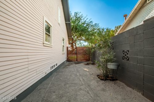 2029 10th St, Phoenix AZ  85006-2119 exterior