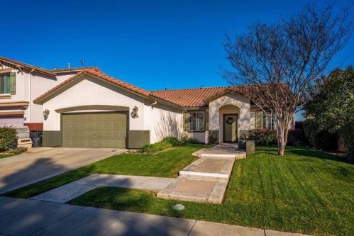 246 Red Robin Dr, Grayson, CA 95363-9028