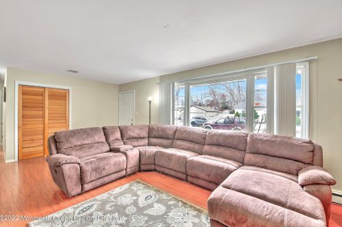 1311 Norwood St, Lacey NJ  08731-4105 exterior