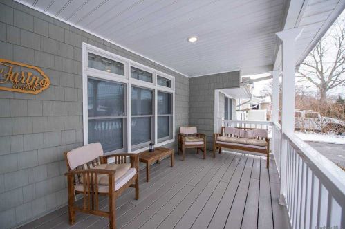 119 Brook St, West Sayville, NY 11796-1324