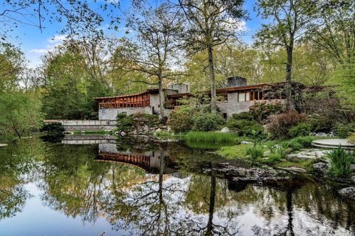 432 Frogtown Rd, New Canaan, CT 06840-4411