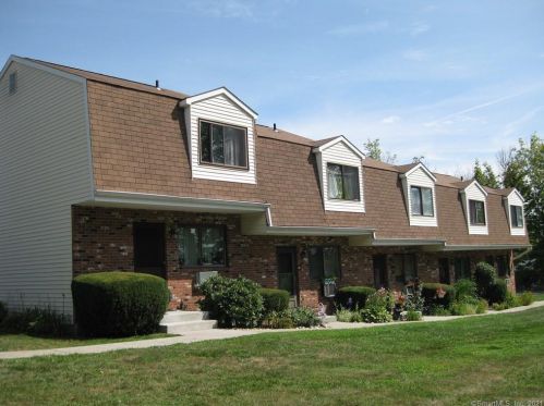 820 Matthews St, Bristol, CT 06010-2278