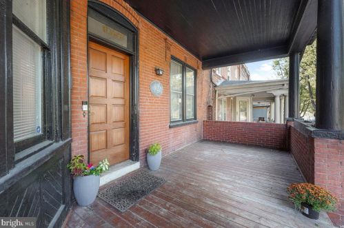 1022 Adams St, Wilmington, DE 19801-1325
