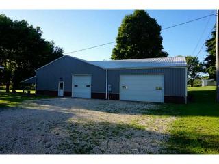 207 4th St, Dundee, IA 52038-8603