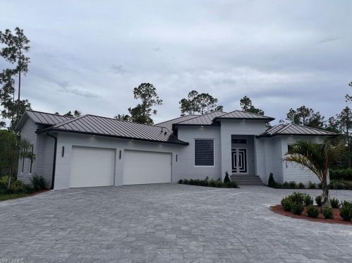 3234 10th Ave, Naples, FL 34120-4984
