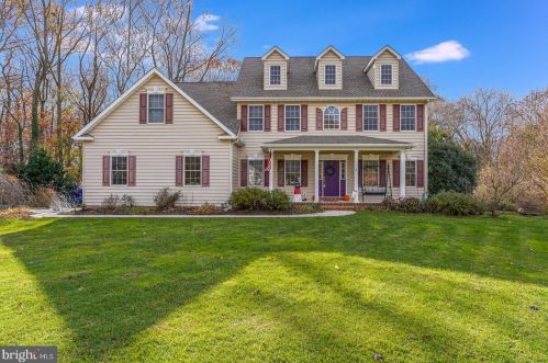 214 Scarlet Cir, Dover, DE 19904-5654