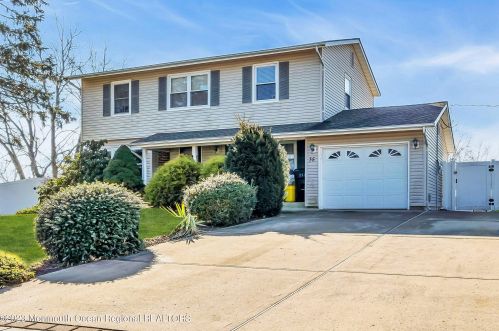 35 Vermont Ave, Jackson Twp, NJ 08527-1542