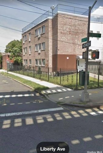 84-01 Liberty Ave, Jamaica, NY 11417-1034