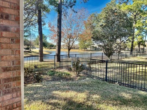 2408 Monaldo Dr, Pearland, TX 77581-1106