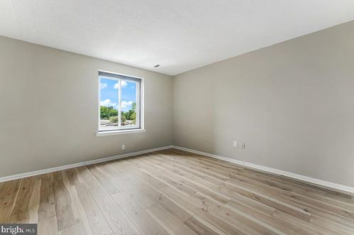 10312 Valley Forge Cir, Norristown, PA 19406-1152