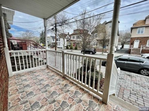 211 78th St, North Bergen NJ  07047-5725 exterior