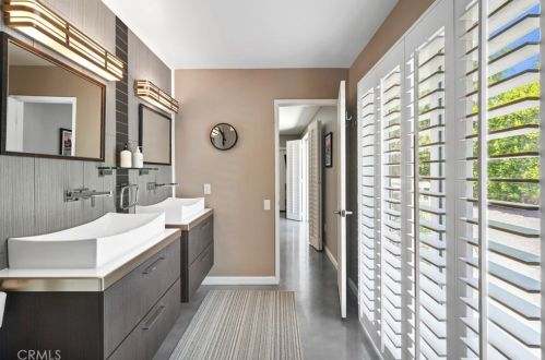 1120 Louise Dr, Palm Springs CA  92262-3209 exterior