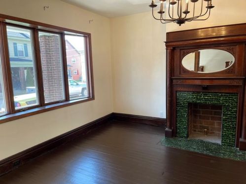 1802 Middle St, Pittsburgh PA  15215-2719 exterior