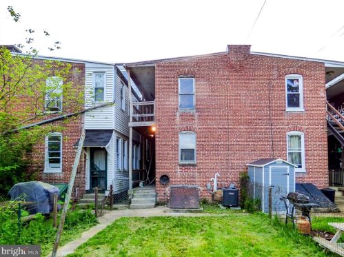 155 East St, Spring Grove PA  17362-1215 exterior