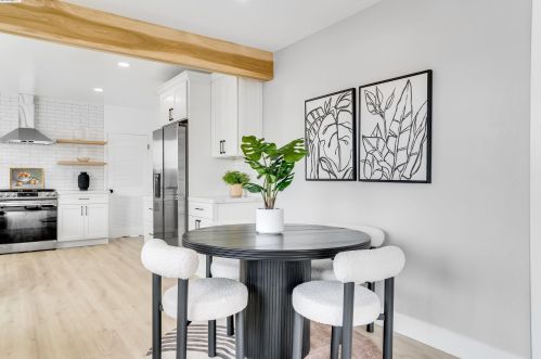 6549 Kensington Ave, Richmond CA  94805-1664 exterior