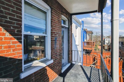 3005 11th St, Washington DC  20001-3905 exterior