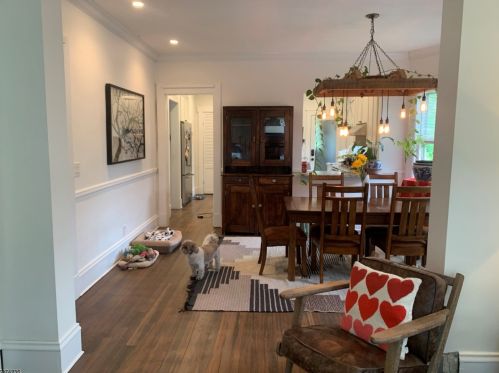 33 Montclair Ave, Montclair NJ  07042-4003 exterior