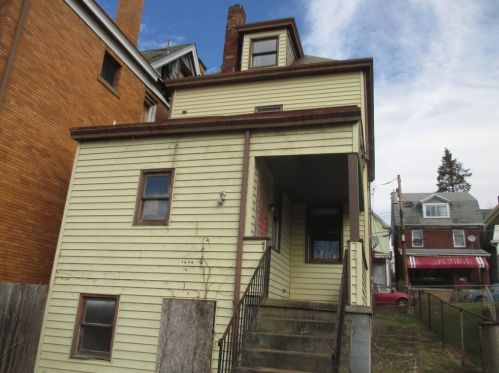913 Gibson St, Pittsburgh, PA 15220-5704
