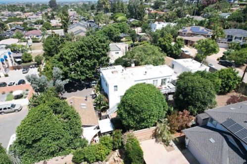 273 Hillcrest Dr, Encinitas CA 92024-1562 exterior