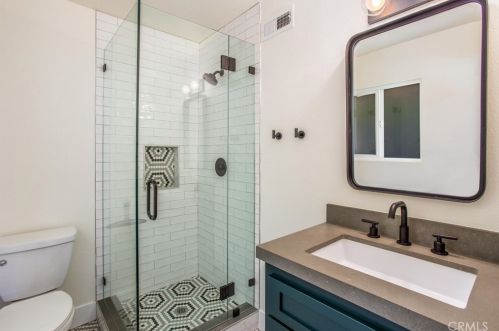 237 Eucalyptus Dr, Redlands CA  92373-7122 exterior