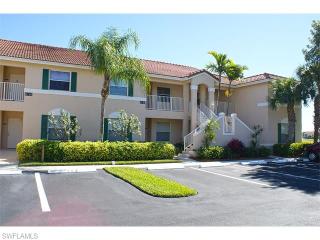 6740 Huntington Lakes Cir, Naples, FL 34119-6903