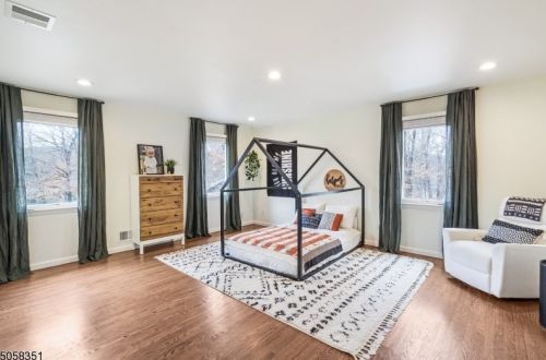 10 Spring Hill Ct, Dover NJ  07869-4305 exterior