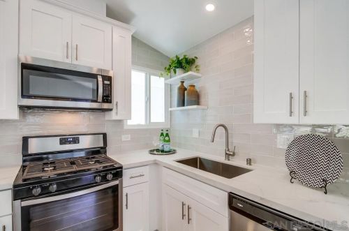 3451 Lockwood Dr, San Diego CA  92123-2619 exterior