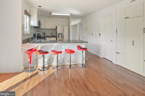 5762 Ralston Ct, Woodbridge VA  22193-3761 exterior