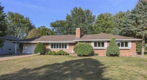 1136 Ridgemont Rd, Waterloo, IA 50701-4842