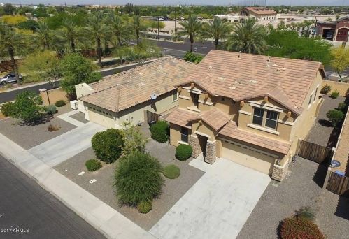 2720 Clifton Ave, Gilbert, AZ 85295-2306