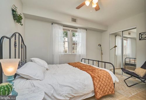 13185 Putnam Cir, Woodbridge VA  22191-1028 exterior