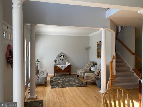 2488 Port Potomac Ave, Woodbridge VA  22191-3069 exterior