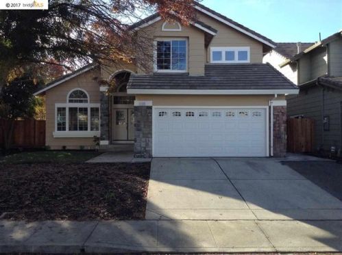 2105 Rain Drop Cir, West Pittsburg, CA 94565-1747