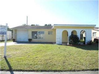 7710 41st St, Hollywood, FL 33024-8416