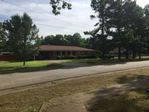 664 5th St, Bates, AR 72958-9100