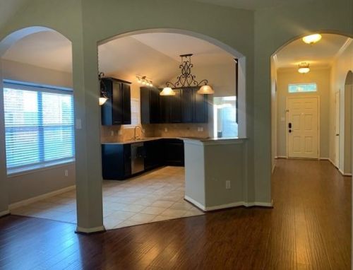 9026 Rolling Rapids Rd, Humble, TX 77346-8066