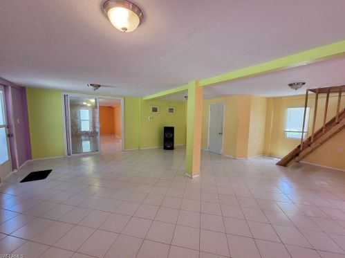 3212 27th St, Lehigh Acres, FL 33976-3919