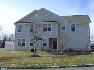 1 Blake Dr, Pennington, NJ 08534-5193