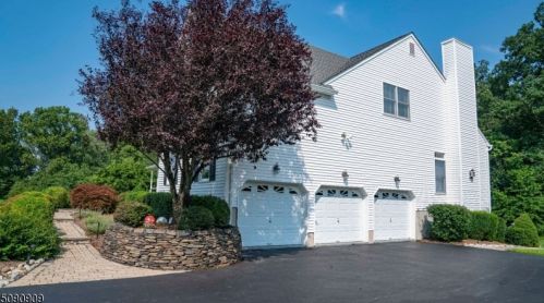 7 John Trout Rd, East Amwell Township NJ  08551-2047 exterior