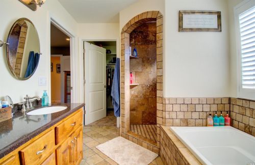 2979 Keeling Ave, Lakeport CA  95453-6804 exterior