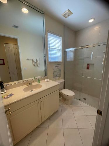 7110 Veneto Dr, Boynton Beach FL  33437-3741 exterior