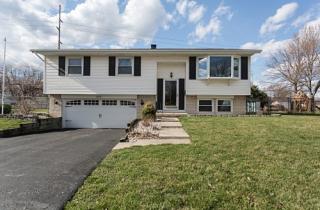 614 Glenmont Ct, Maumee, OH 43537-2951