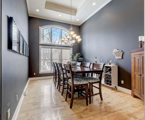 1947 Southwood Trl, West Bend WI  53090-8971 exterior