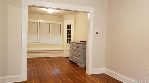 118 Hawthorne Ave, Derby CT  06418-1109 exterior