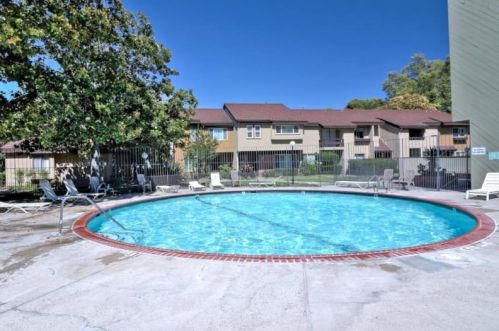 823 Beaver Creek Way, San Jose CA  95133-1237 exterior