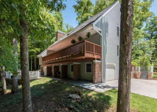 2510 Lakemoor Dr, Knoxville, TN 37920-2819