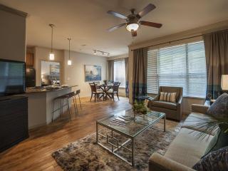 8333 Braesmain Dr, Houston TX  77025-2940 exterior