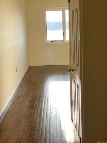 26 Hudson Point Ln, Crotonville NY  10562-5942 exterior